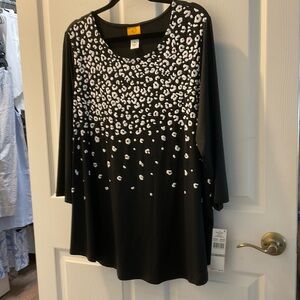 NWT Ruby Rd. Black and White Long Sleeve Top